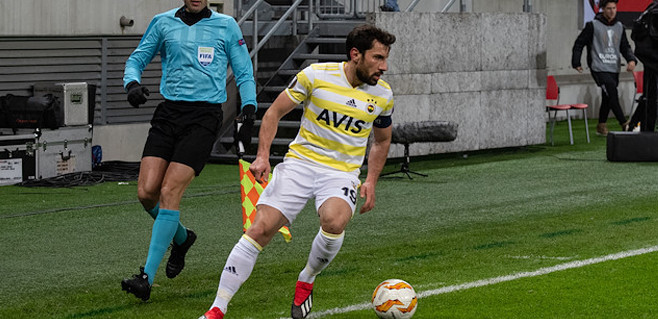 Fenerbahçe'de yönetim sildi Ersun Yanal yazdı