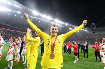 Dominik Livakovic, Avrupa Kupası maçında sahada            