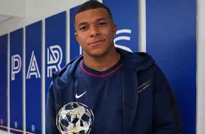 PSG, Lens'i yendi! Mbappe siftah yaptı
