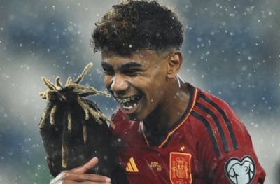 Yamine Gamal, Gavi'yi geçti! İspanya'nın en genci oldu