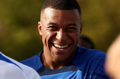 Real'e çifte sürpriz: Alphonso Davies ve Kylian Mbappe