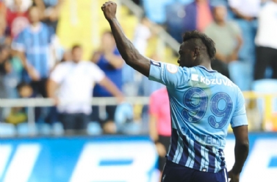 Milli takımın santrforu Balotelli