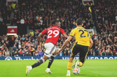 ManU, Bissaka'nın sözleşmesini uzatıyor