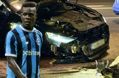 Balotelli ölümden döndü! Aracı hurdaya döndü