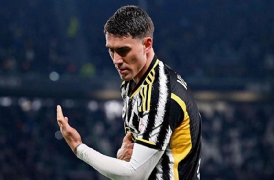ManU ve Arsenal'e Dusan Vlahovic darbesi! Juventus ile nikah tazeliyor