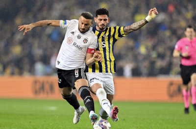 Fenerbahçeli taraftarlar karaborsacıların kurbanı! Derbi bileti 15 bin TL
