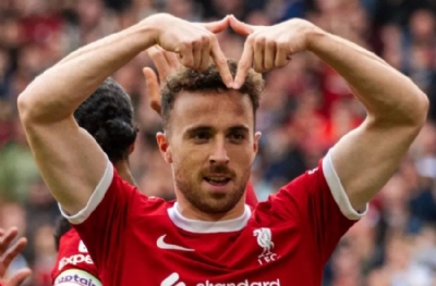 Liverpoollu Diogo Jota, Konyaspor'un kalecisini parmağında oynattı