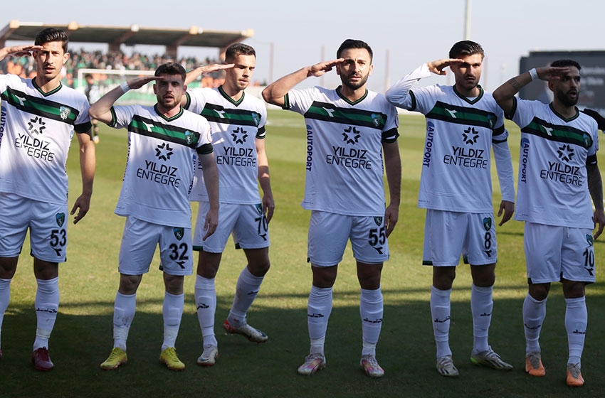 Manisa FK - Kocaelispor: 2-1 (MAÇ SONUCU)