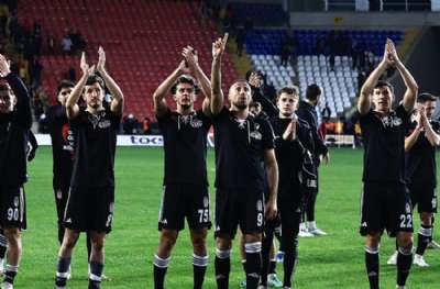 Beşiktaş'ta temizlik operasyonu tam gaz devam ediyor! Ante Rebic yolcu