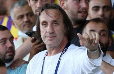 Fanatik Galatasaraylı yöneticiden Fenerbahçe'ye II. forvet kıyağı