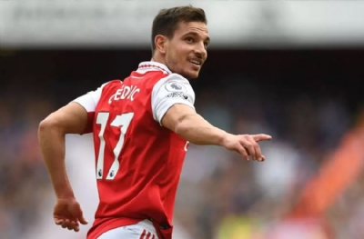 Standard: Galatasaray'ın yeni sağ beki Arsenal'dan Cedric Soares