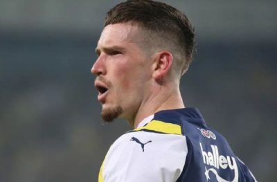 Ryan Kent'in 'olmayan' transferiyle ilgili şok iddia! Türk dizi yıldızı sevgili