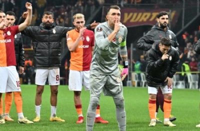 Muslera'nın Erden Timur’dan şok isteği