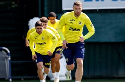 Fenerbahçeli futbolcular iki gruba ayrıldı! Ali Koç'çular, Ali Koç'un karşısındakiler