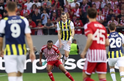 Çağlar Söyüncü'nün sırrı dizi yıldızı! Fenerbahçe transferinden vazgeçmişti
