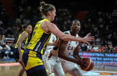 Üst üste 6. kez! Fenerbahçe Alagöz Holding namağlup şampiyon!
