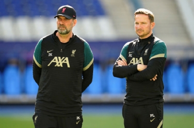 Klopp'un kendisi gelmiyor, yardımcılarını gönderiyor! Buvac'tan Lijnders'e