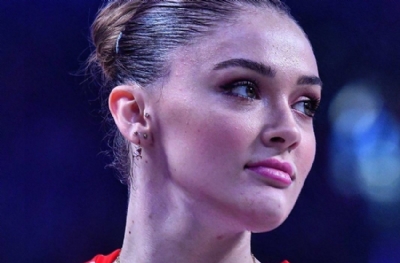 Zehra ne yiyor da güneş gibi parlıyor?
