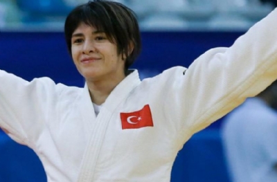 Milli judocu Tuğçe Beder'den gümüş madalya