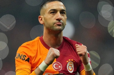Ziyech 40 milyon euro'luk oynamaya başladı! Ajax sayesinde kasayı doldurmuştu