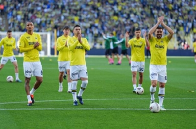 Fenerbahçe sahaya 8 eksik çıktı