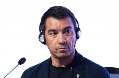 Giovanni van Bronckhorst imzayı attı gözdağını verdi! 'Tek bildiğim şey şampiyonluk'