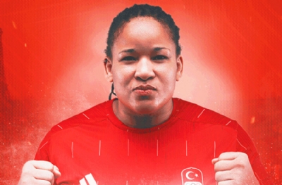 Kayra Özdemir çeyrek finalde