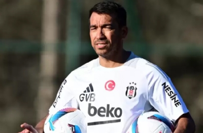 Van Bronckhorst derbi öncesi konuştu