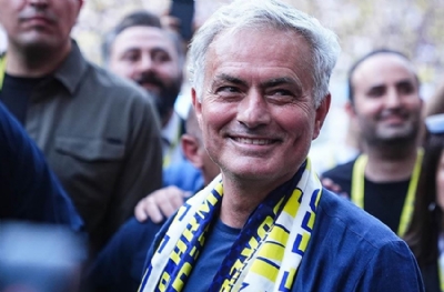 'Kalbi' Mourinho'ya dönüyor