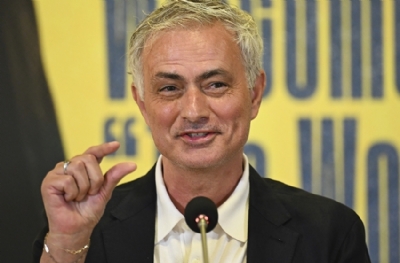 Mourinho'nun laptop hareketi ceza alır mı? Laptop sahada yasak mı?