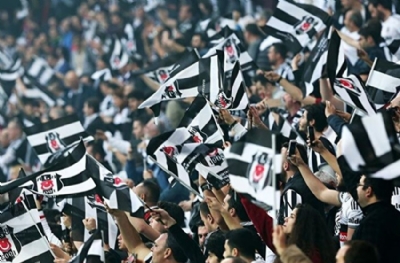 Beşiktaşlıları, ırkçı nazilerin elinden kurtaran vali