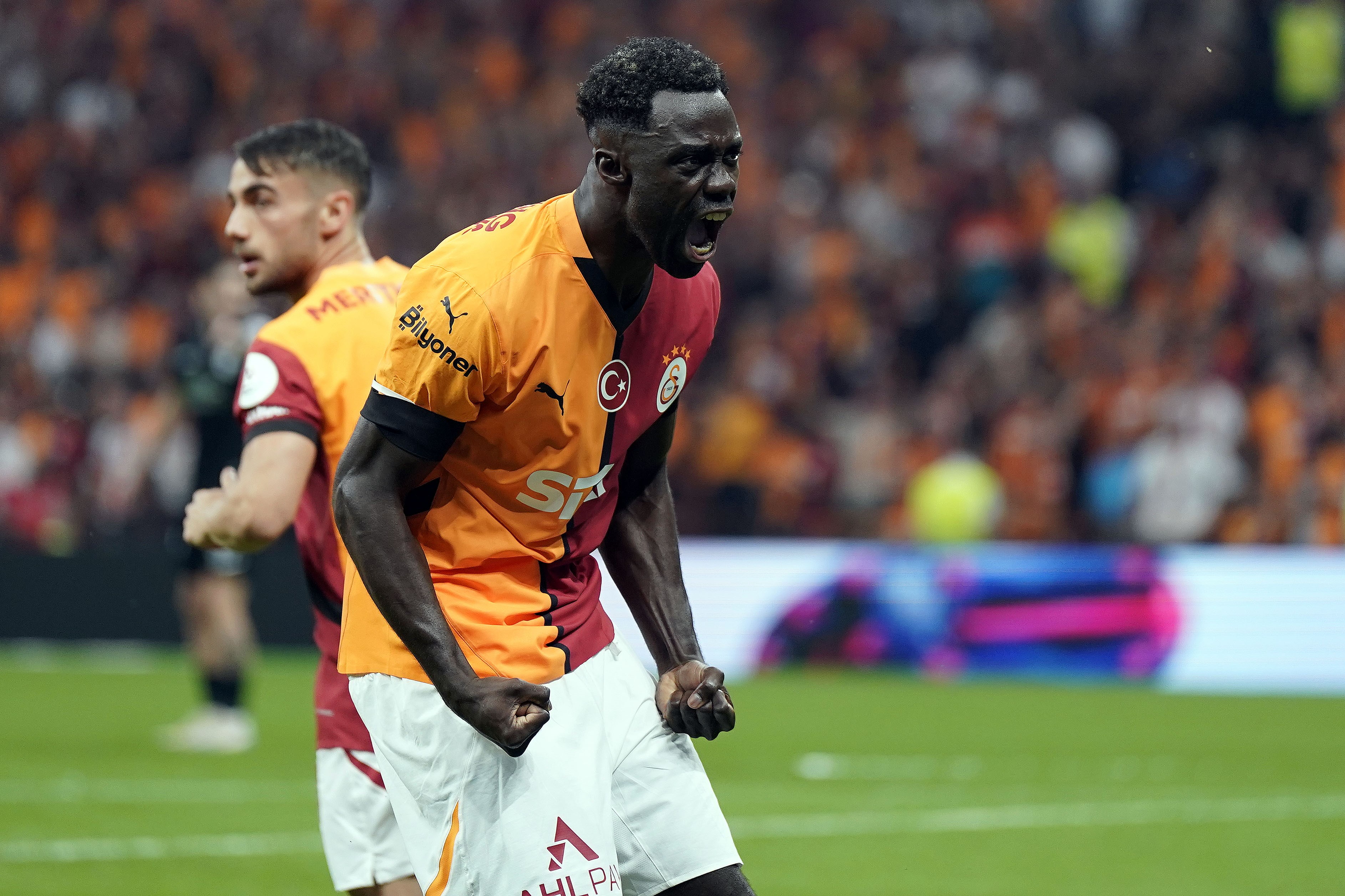 Ole açıkladı! Davinson Sanchez’in peşine düştüler