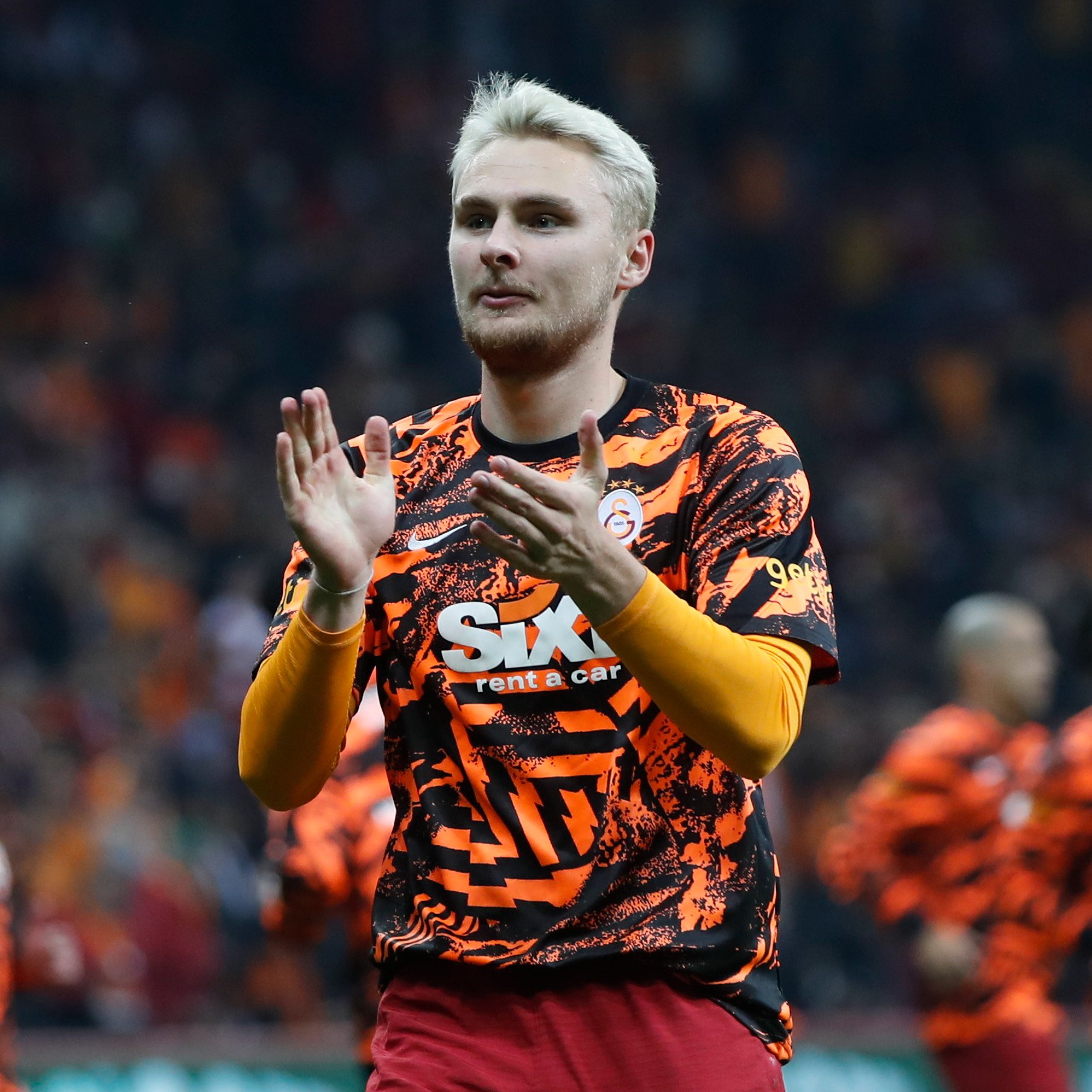 Galatasaray Nelsson transferinde yine başa döndü