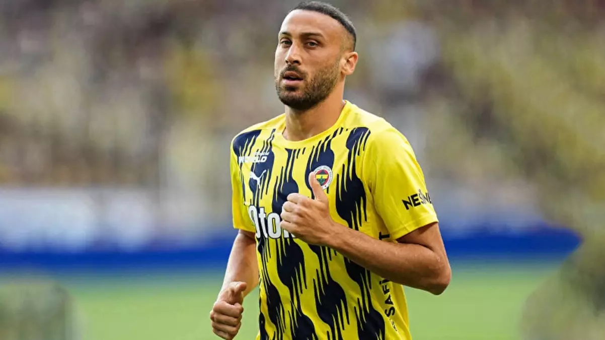 Cenk Tosun içlerine oturdu! Yerden yere vuruldu