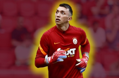 Galatasaray Ferrari, Muslera kaptan pilotu! Beşiktaş'a 2 kez yaşattı