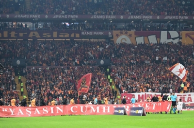 Galatasaray tribünleri Cumhuriyet ve Atatürk'ü neden unuttu?  