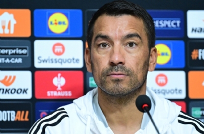 Beşiktaş yönetiminin van Bronckhorst kararı