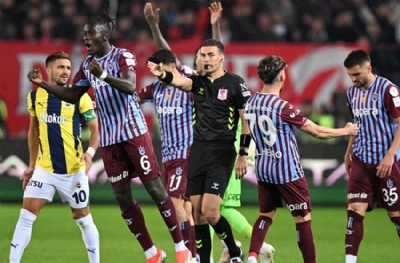 VAR kayıtları açıklandı! İşte Trabzonspor-Fenerbahçe maçında yaşananlar