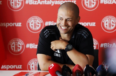 Aziz Yıldırım yine haklı çıktı! Antalyaspor'da Alex De Souza krizi