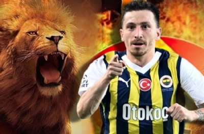 Mert Hakan Yandaş'ı Galatasaraylı taraftarların önüne attılar!