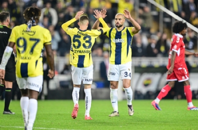 Fenerbahçe ligdeki 8 galibiyetin 7'sinde gol yemedi