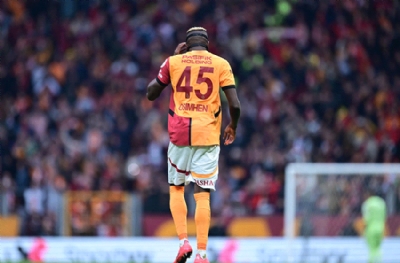 Victor Osimhen'i duyurdular! Galatasaray'ın kalbine indirecekler