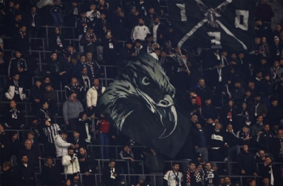 Beşiktaş taraftarından istifa çağrısı!