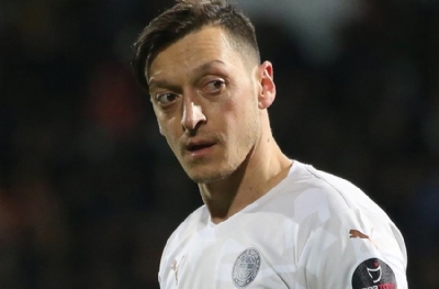 Mesut Özil iddiaları yalanladı