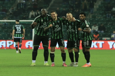 Kocaelispor, Adanaspor'u rahat geçti