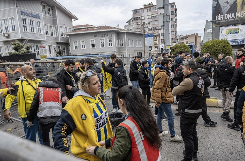 Fenerbahçeliler 5 yıl sonra Dolmabahçe’de