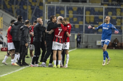 Gençlerbirliği - Solwie Energy Fatih Karagümrük: 1-0 (MAÇ SONUCU)