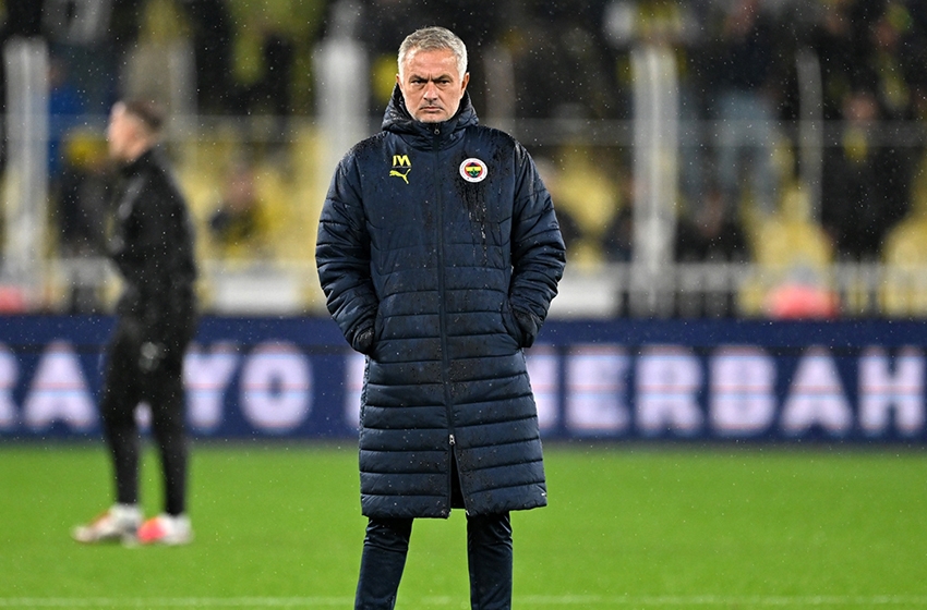 Jose Mourinho, Başakşehir'in duvarını 'hilti' gibi deldi geçti