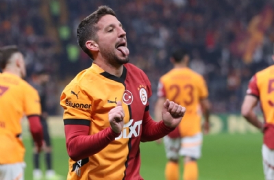 Okan Buruk'un Dries Mertens kararı! Devam edecek mi?