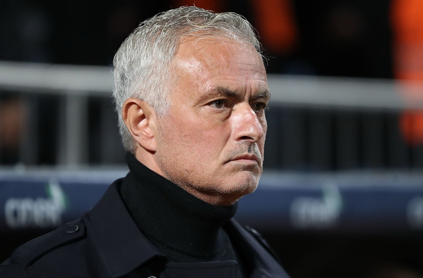 Mourinho uyurken yakalandı! Fenerbahçe taraftarı çıldırdı